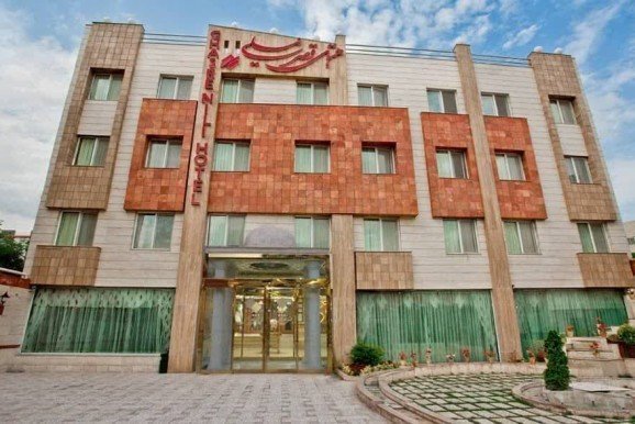 هنل قصر نیلی مشهد